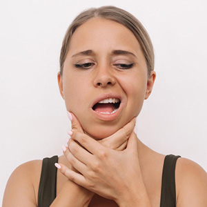 What are the Symptoms of Jaw Clenching?