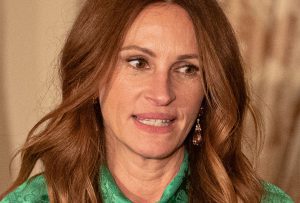 Julia Roberts Facelift: Truth or Tabloid Fiction? - Jiya Cosmetic