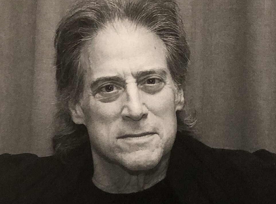 Richard Lewis Facelift: How Aging Celebrities Shape Beauty Standards