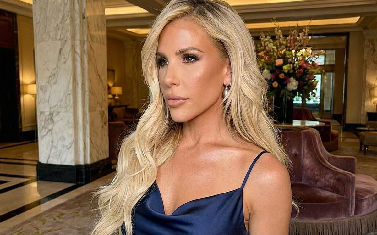 Tracy Tutor Neck & Facelift Results Revealed in New Selfie